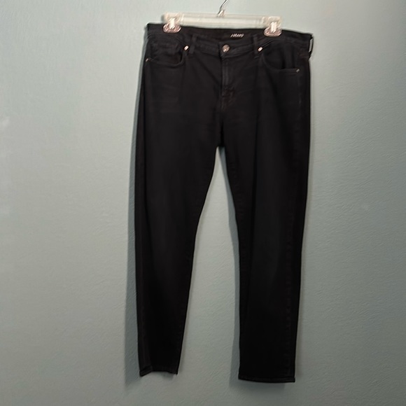 J Brand Denim - J Brand- cropped Ellis Black Code. Size 29